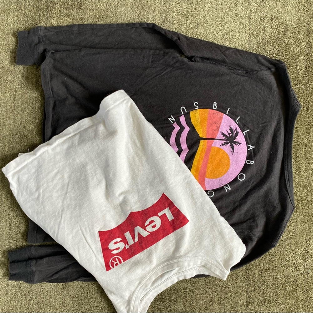 Billabong/Levi’s Youth M T-shirts
